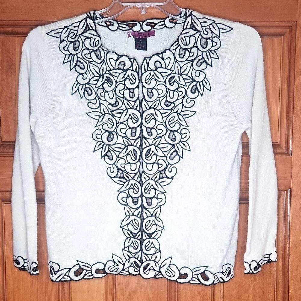 IDI by Matthew Sweater Cardigan Cream Embroidered Black Floral Women Size M